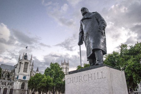 Winston Churchill Statue - Parliament Square - Westminster - London Winston Churchill Statue - Parliament Square - Westminster - London