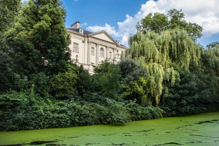 Regents Park Luxury Villas - River Tour